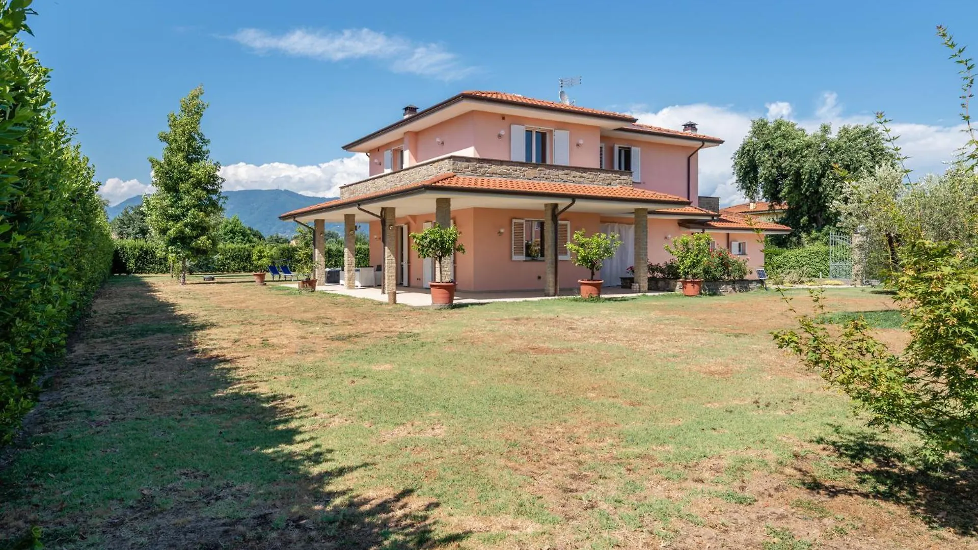 Villa Angela Capannori
